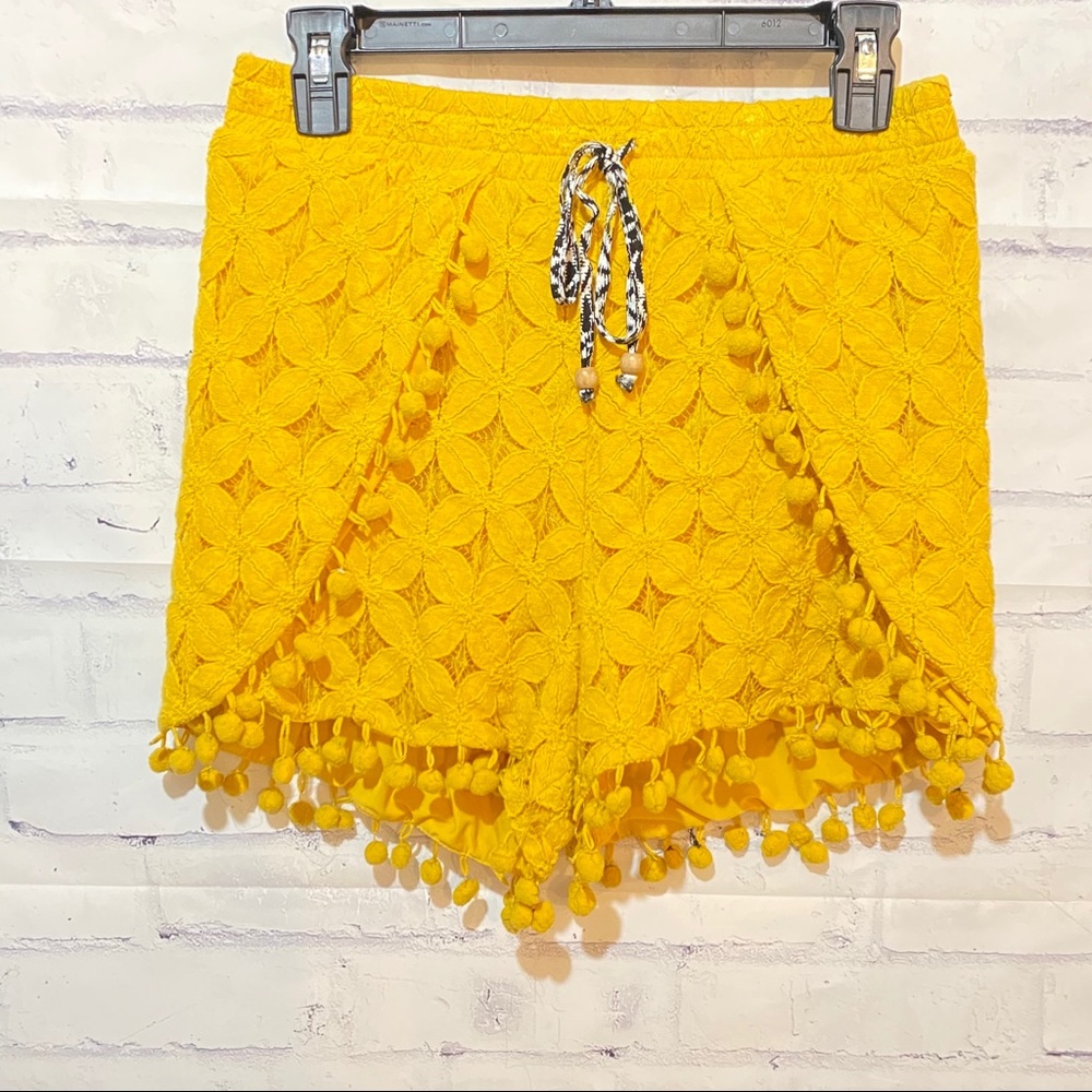 Golden Yellow Pom Pom lace floral design shorts